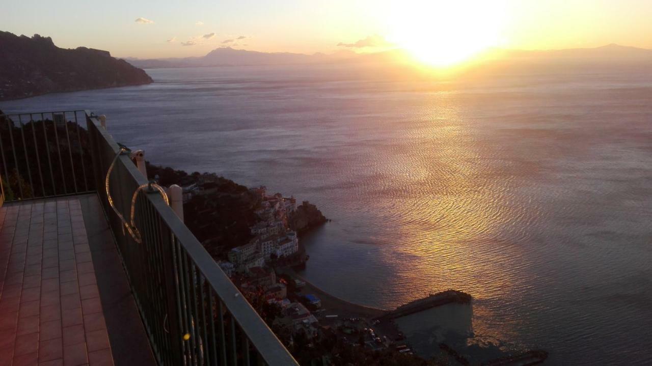 Villa l' ebbrezza di volare Amalfi Esterno foto